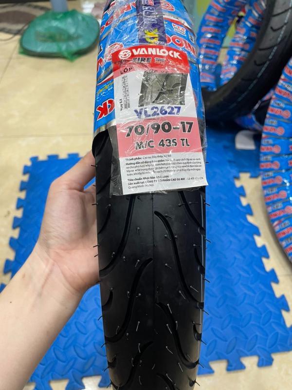 Lốp trước xe EX 135/150/Winer thông số 70/90-17  và 80/90-17 Lốp chính hãng Vanlock (lốp k săm dùng cho cả xe Wave RS) Phụ Kiện Phụ Kiện