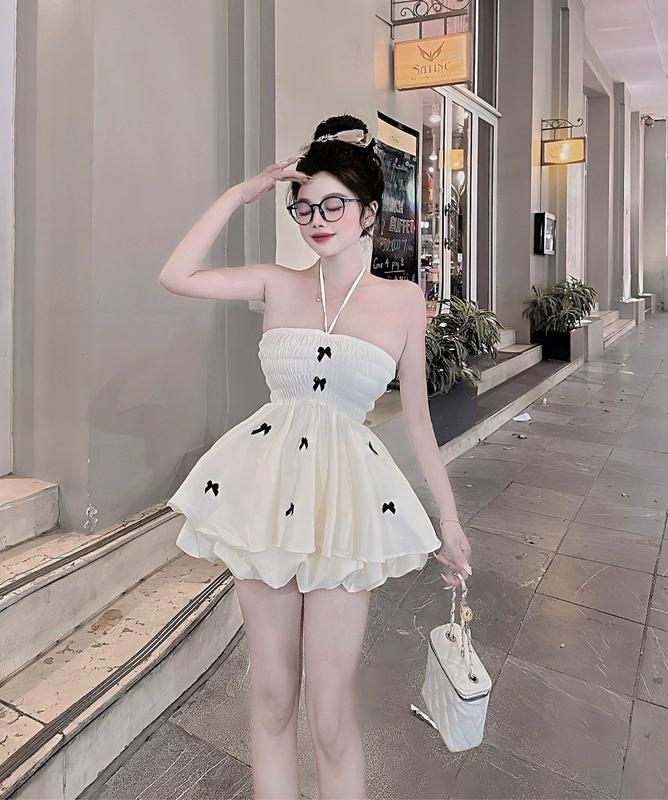 BEVEDA Set Áo Ống Yếm Đính Nơ Nhún Chỉ Dáng Xòe Kèm Quần Bí Sexy Nhí Nhảnh Nữ Kem Women Top