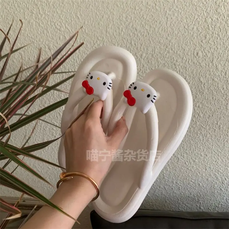 Dép Xỏ Ngón Hello Kitty, Thiết Kế Hoạt Hình Dễ Thương, Dành Cho Nữ, Phong Cách Ngọt Ngào Và Ngầu Thích Hợp Cho Mùa Hè Và Các Hoạt Động Ngoài Trời, Đế Mềm, Dép Đi Biển, Năm 2025 DéP GiàY 4