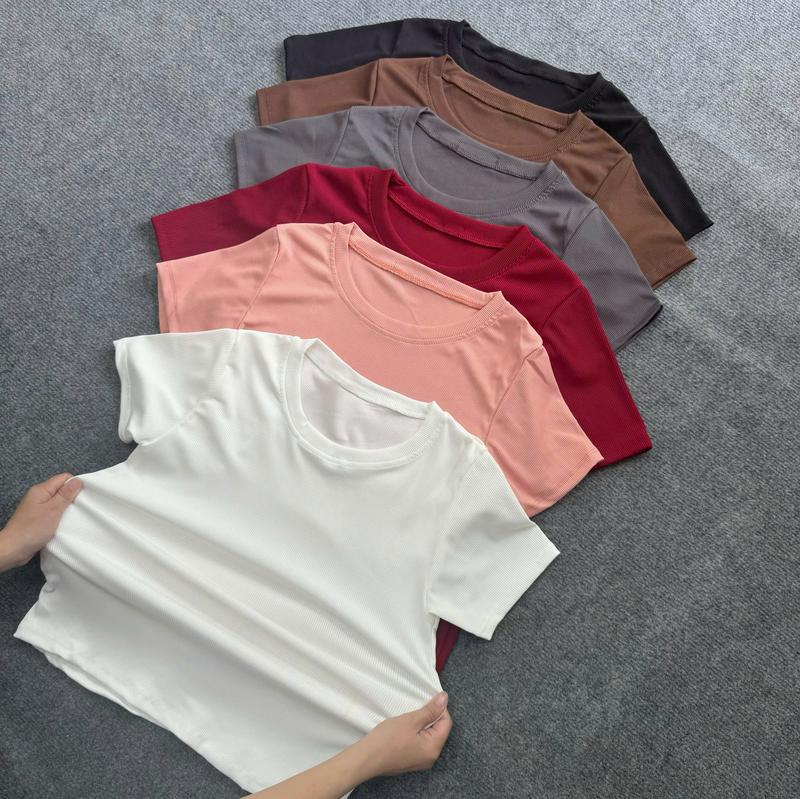 Product Introduction of Áo Thun Bigsize Nữ Tay Ngắn Cổ Tròn Tay Ngắn Chất Tăm Mềm Mịn Trơn Form Basic  - G244 Top Women 13