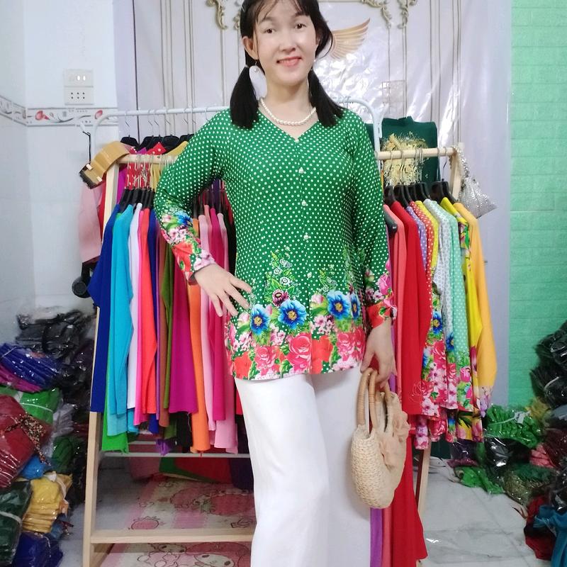 Áo bà ba  in chấm bi hoa vải lụa pha thun màu vàng 7