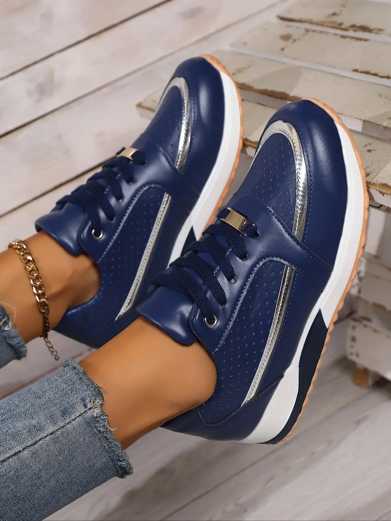 Women's Fashionable  Lace Up Sneakers, Casual Comfortable Breathable Sports Shoes, Female All-match Round Toe Shoes for Daily Wear