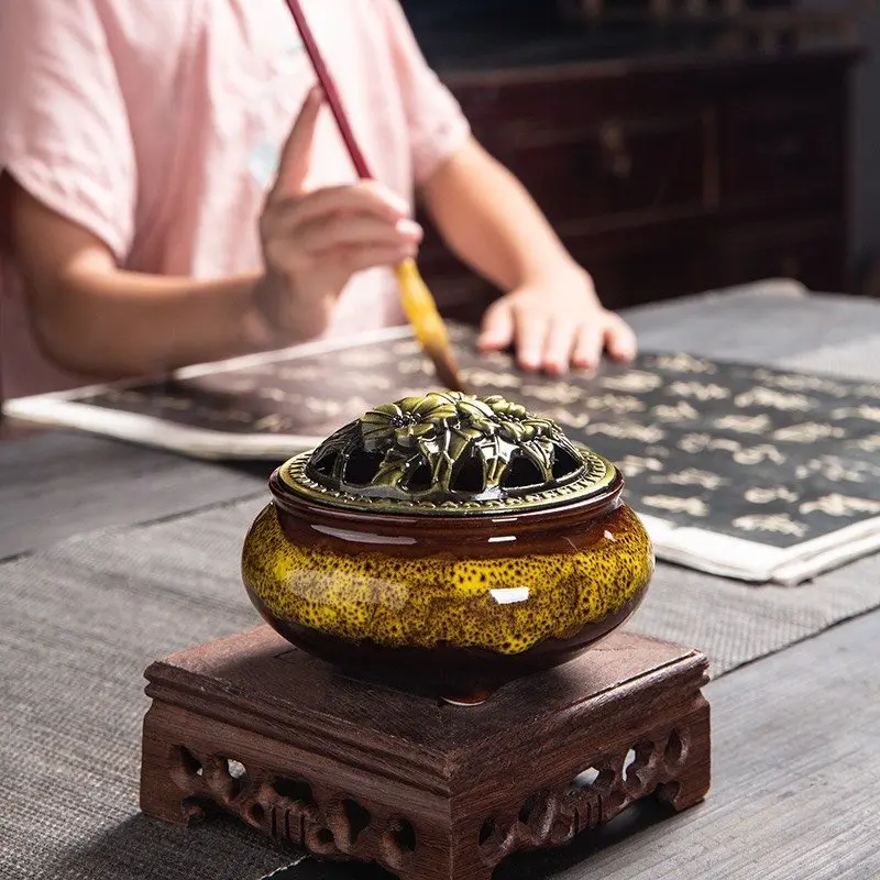 Lư Xông Nụ Trầm - Phong Thủy Bằng Gốm Sứ Vân Rạn Cao Cấp Kèm Lót Đế 1