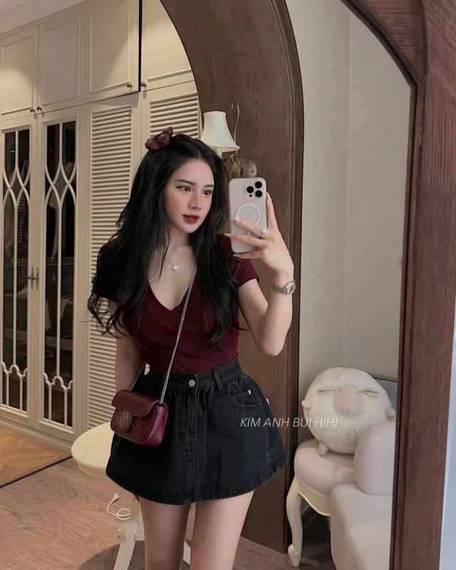 Áo Zip Cộc Tay Cổ Tim Cho Nữ 0