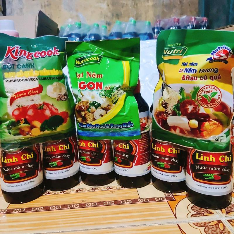 Combo 6 chai nước mắm chay Linh Chi 500g/chai (tặng hạt nêm hoặc bột canh) 0