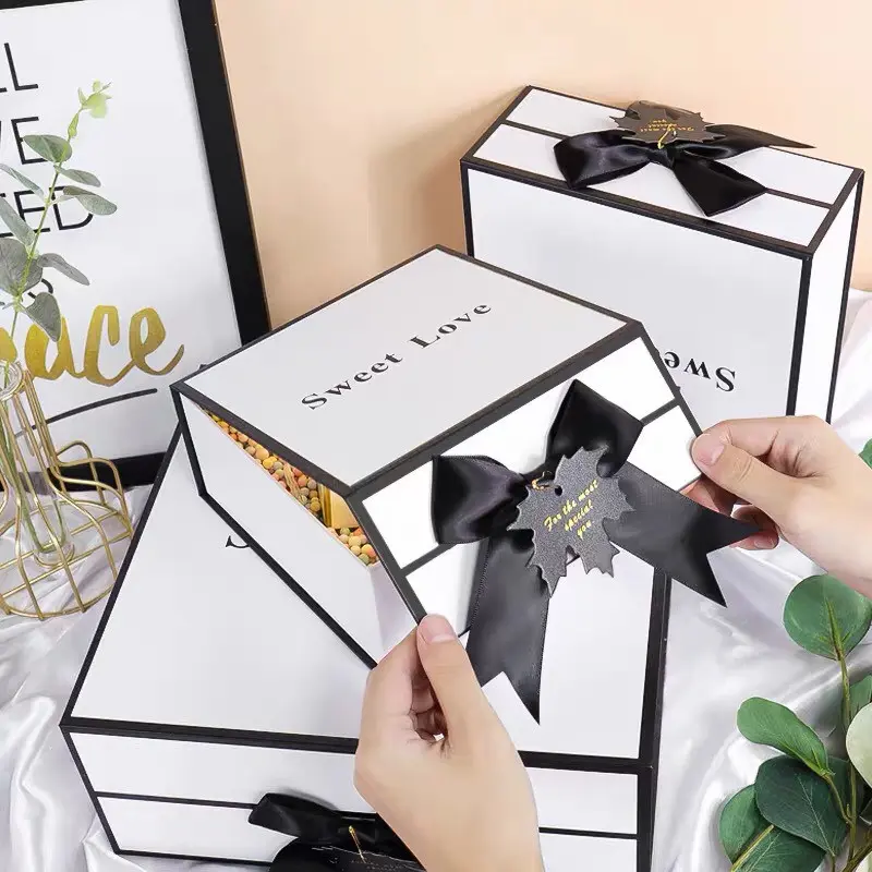 | 20*15*8 cm |Combo Hộp Quà tặng Sinh Nhật, Valentine Sweet Love, Hộp Kèm Túi Giấy, Giấy Rơm sang trọng 2