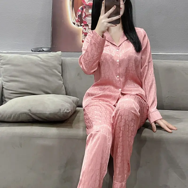 Bộ pyjama Lụa Gấm Xước cao cấp Tay Dài Quần Dài 2