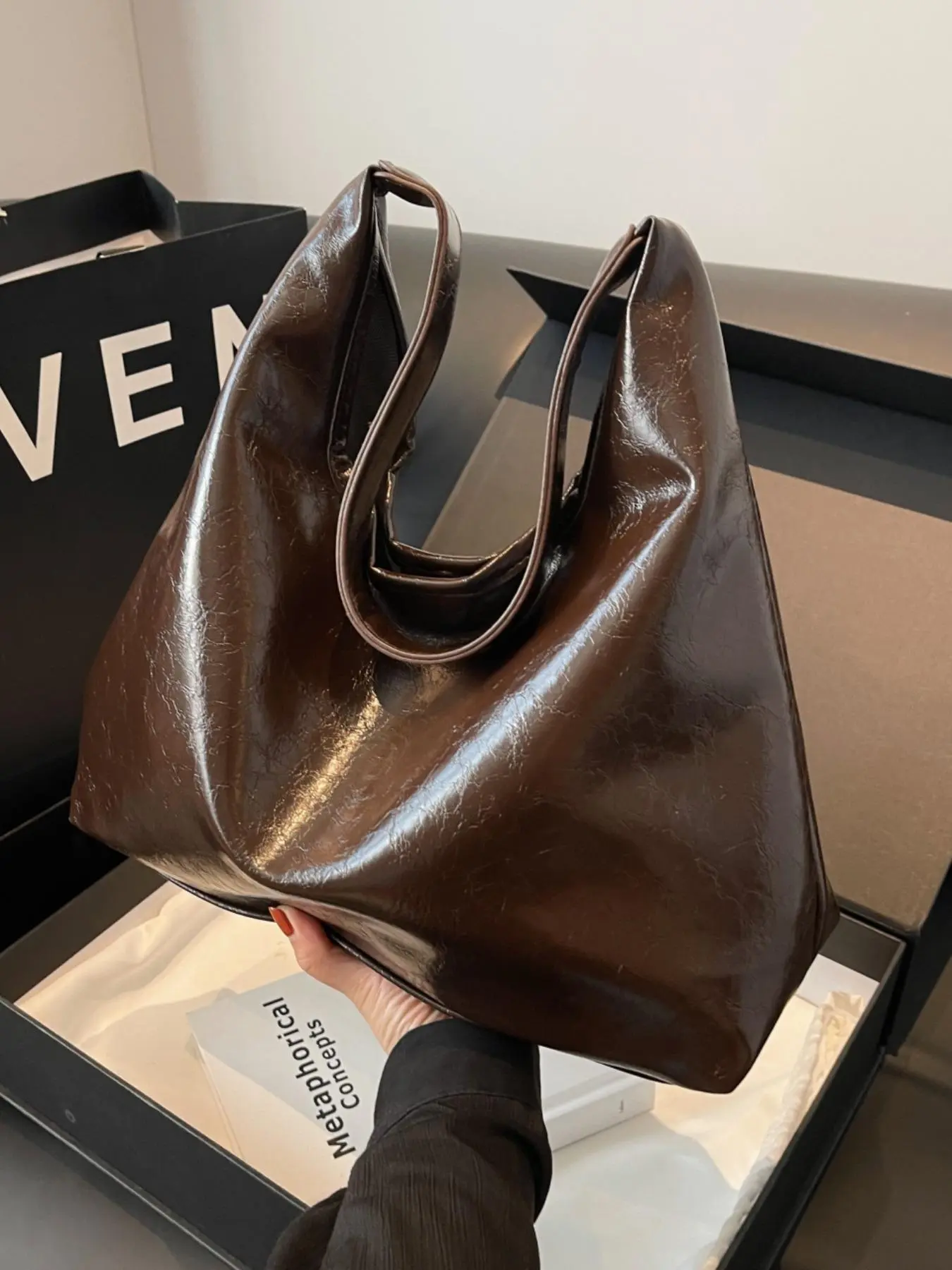 Women's Solid Color Shoulder Bag, Fashionable PU Leather Underarm Bag for Daily Used, Casual Trendy Versatile High-quality Daily Commuting Bag