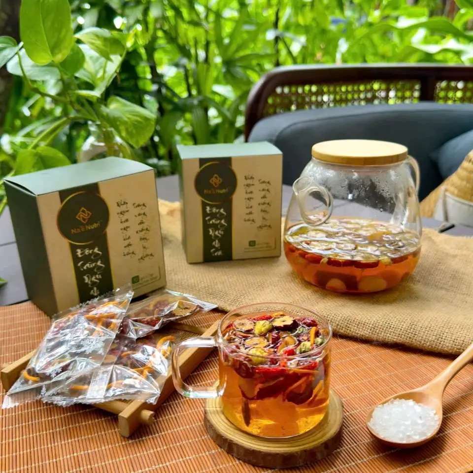 Trà đông trùng ngũ vị, thành phần thiên nhiên.