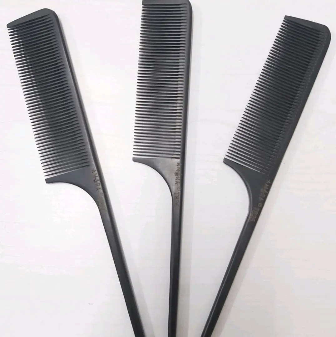SISIR TULANG RATA BESAR