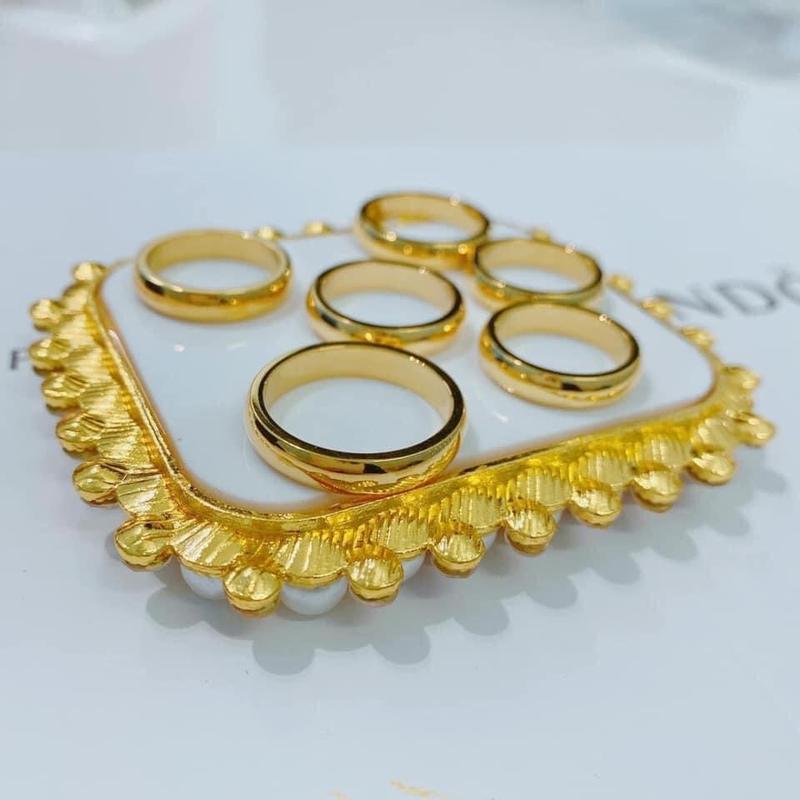 Nhẫn trơn titan dành cho nữ chất liệu titan ko đen gỉ phai màu Nữ 1
