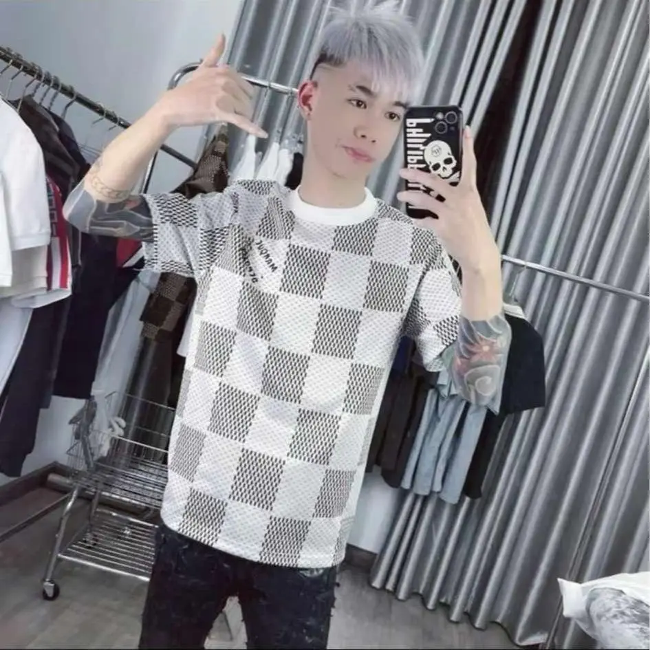 Áo thun kẻ ô vương trắng chất thun lạnh dành cho nam nữu from unisex