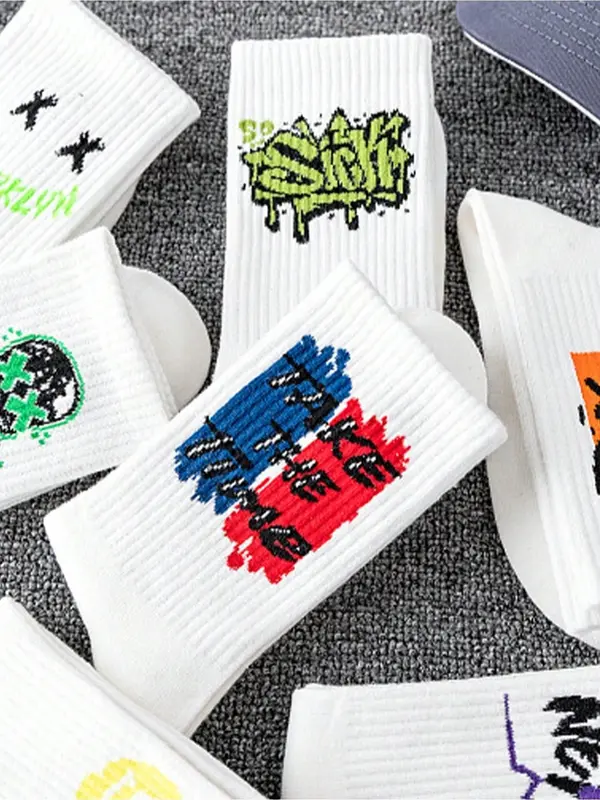 Unisex's 5 Pairs Random Print Crew Socks, National Day Offers, Casual Moisture Wicking Socks, Soft Comfy Breathable Socks for All Seasons Daily Wear, Socks for Women 2