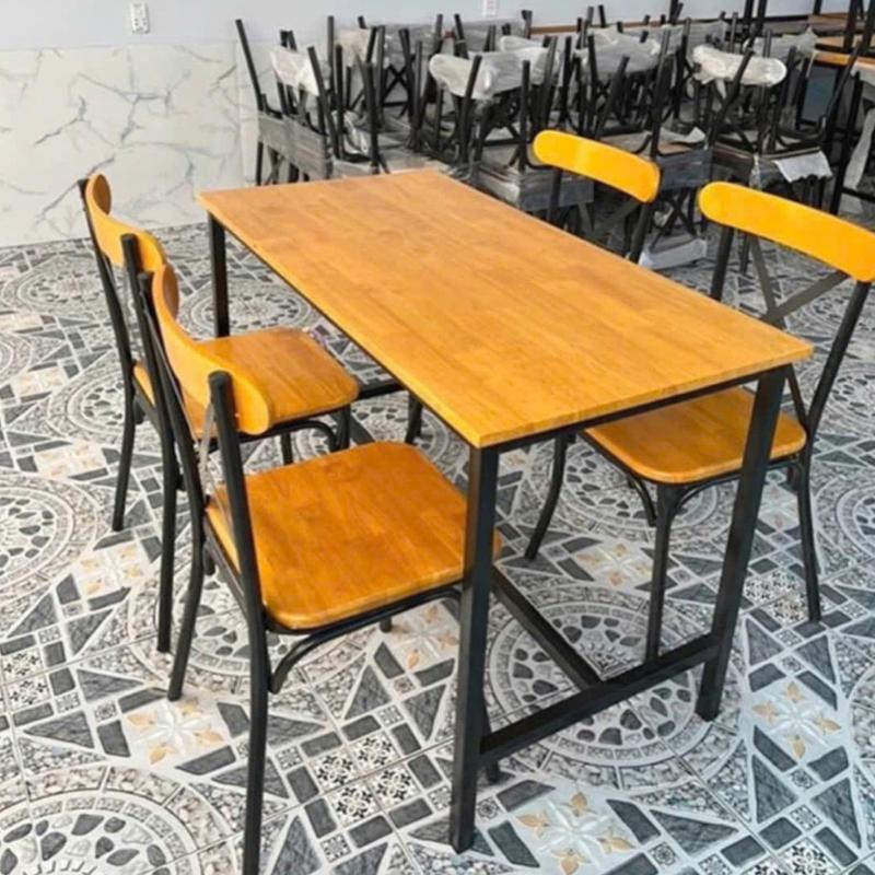 Bộ Bàn Ghế Khung Sắt Đặt Quán Ăn – Chắc Chắn, Bền Bỉ, Thiết Kế Hiện Đại 0