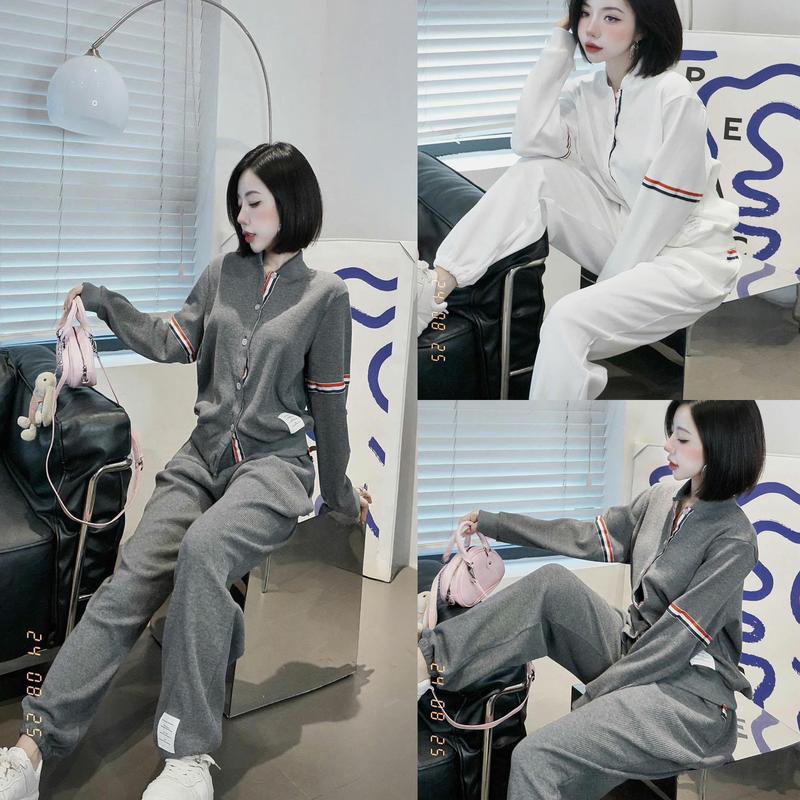 Set Bộ Thể Thao Len Hàn Phối Lé Đỏ Dài Tay Cúc Cài Đen Xám Trắng Kem Xanh Than Đồ Bộ Nữ Thu Đông Top Women MC2045 Tập Gym Chạy Bộ