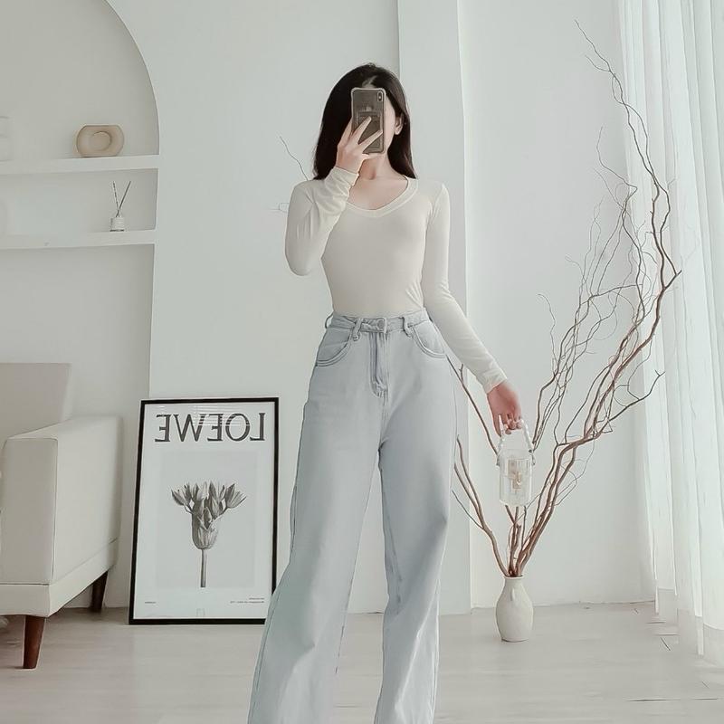 Áo thun cổ tim tay dài chất thun mịn (thun lạnh) co giãn mềm mịn ,form ôm body dáng dài tôn dáng 3