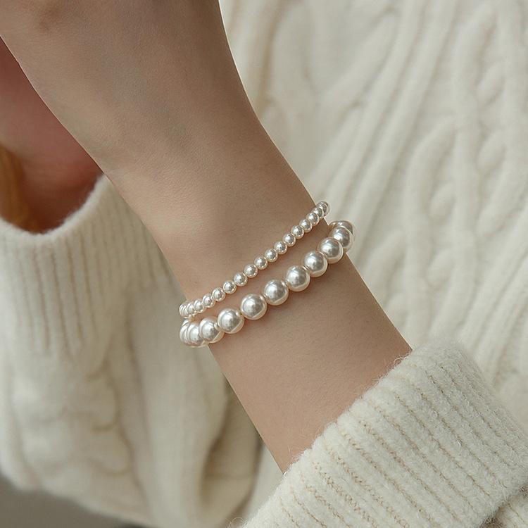 Product Introduction of 2024 New French Folding Bracelet Light Luxury Minority Exquisite Elastic String Bracelet 10