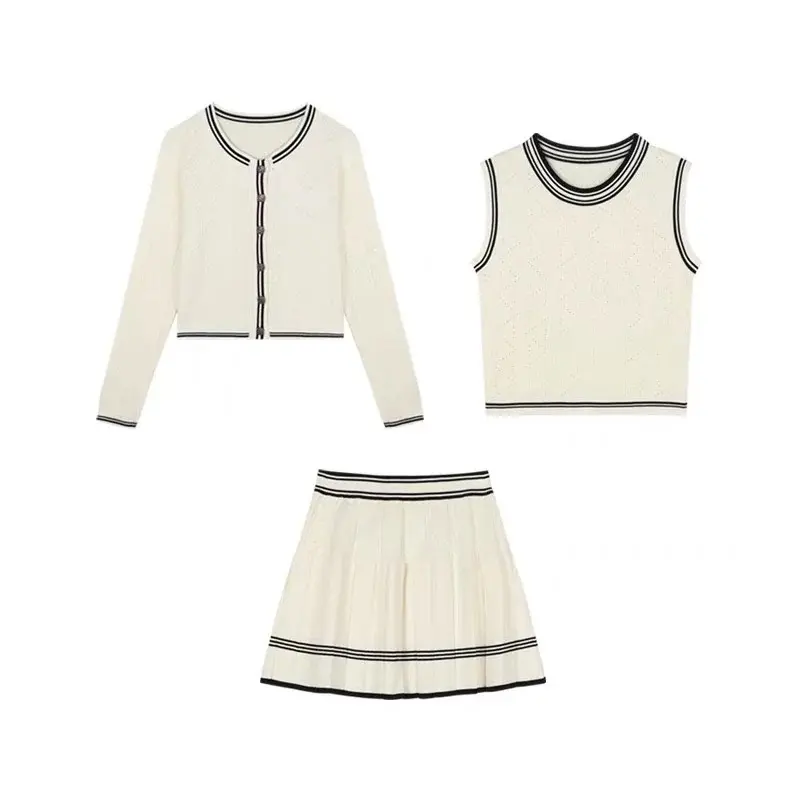 Sét Bộ Len Viền Kẻ 3 Chi Tiết Màu Kem Be Dành Cho Nữ Freesize Dưới 52kg Women Kem Top - Áo 0