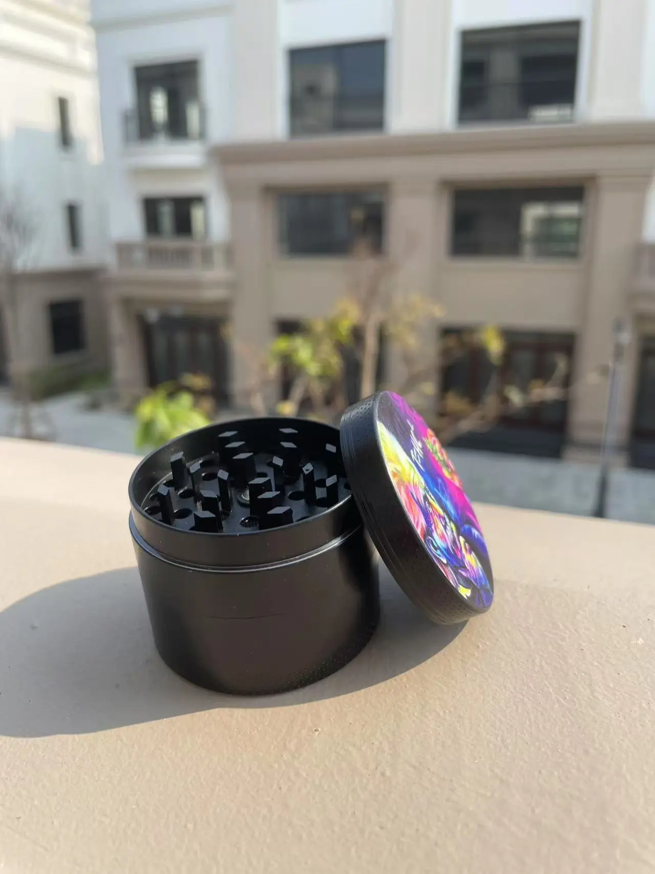 Đường kính: 50mm, máy xay gia vị bằng kim loại bốn lớp, đóng gói riêng.