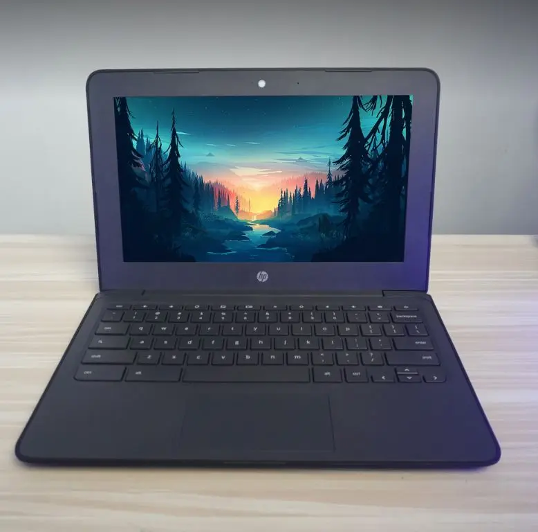 Pre-owned] Fujitsu A5511 15.6inches Laptop with Built-in Camera