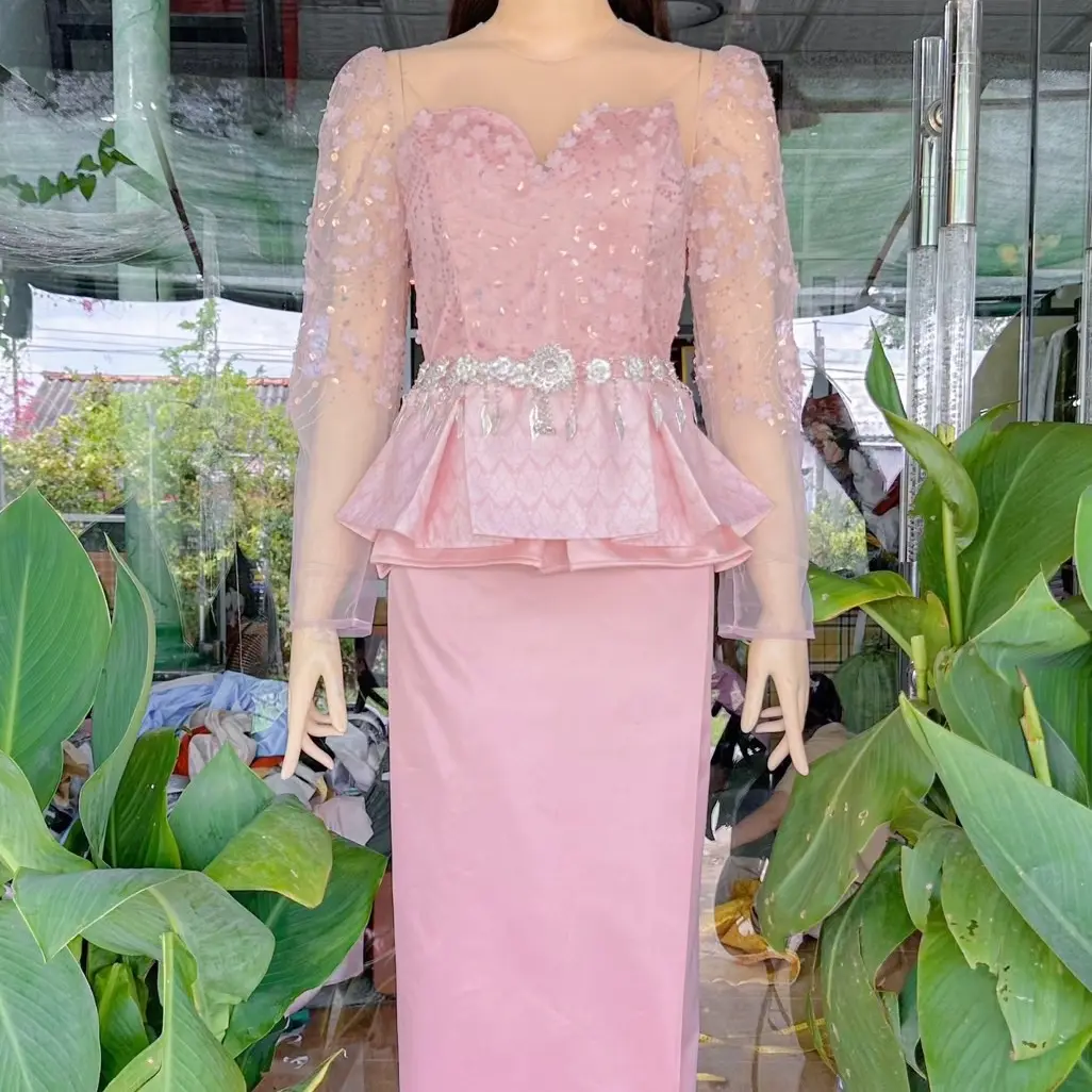 Trang phục đi lễ tiệc