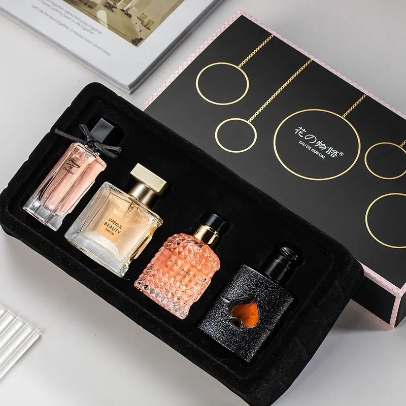 SET 4 CHAI NƯỚC HOA NỮ 25ML*4 HƯƠNG HOA QUẢ