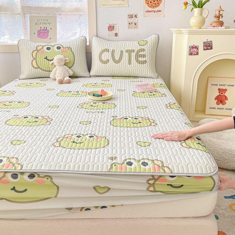 Product Introduction of 2025 Latex Cooling Mattress Cover Single Piece Summer Ice Silk Bedspread Set Three-Piece New Mattress Protector Cover Bed Sheet 8