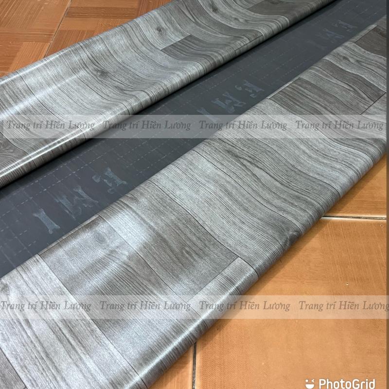 Cuộn (5m*1m) Simili trải sàn nhà vân gỗ , trải cửa hàng văn phòng dày 0,4mm