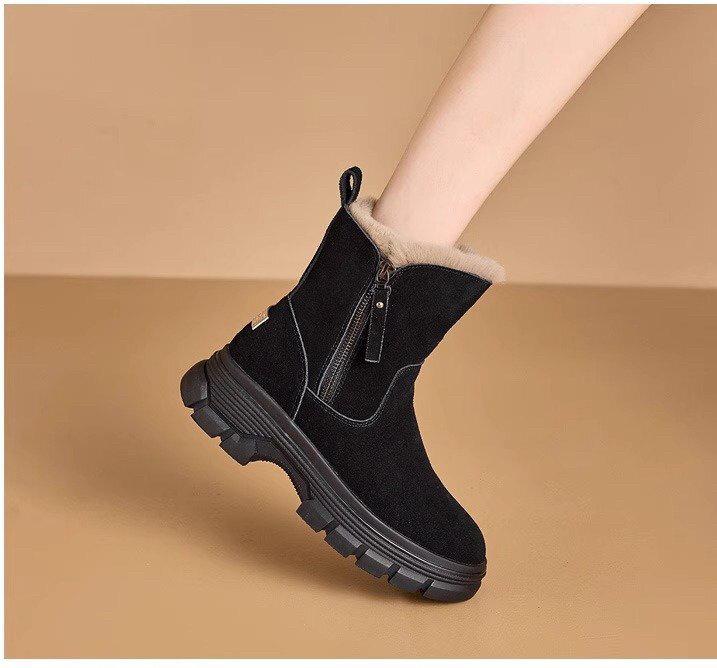 Product Introduction of Red Qingying Brand Thick Bottom Fur Lined Martin Boots Women's Winter Snow Boots Anti Slip Warm Casual Short Tube Boots 16