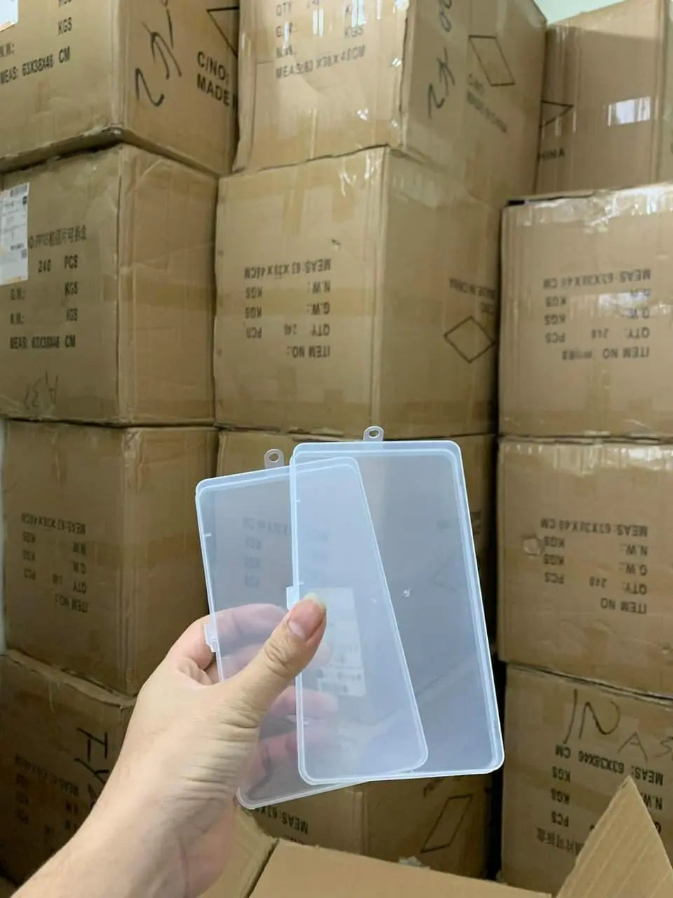Hộp nhựa đựng máy, linh kiện nhỏ