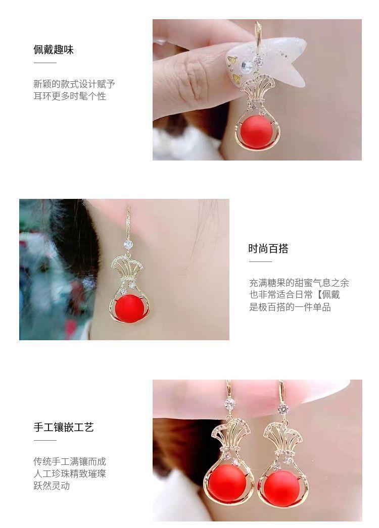 Product Introduction of Hoa Tai Cao Cấp, Màu Đỏ, Phong Cách Mới, Dành Cho Nữ, Thời Trang Thanh Lịch, Hợp Xu hướng, Dễ Phối Đồ, Phổ Biến, Năm 2024, Chất Lượng Cao Women 9