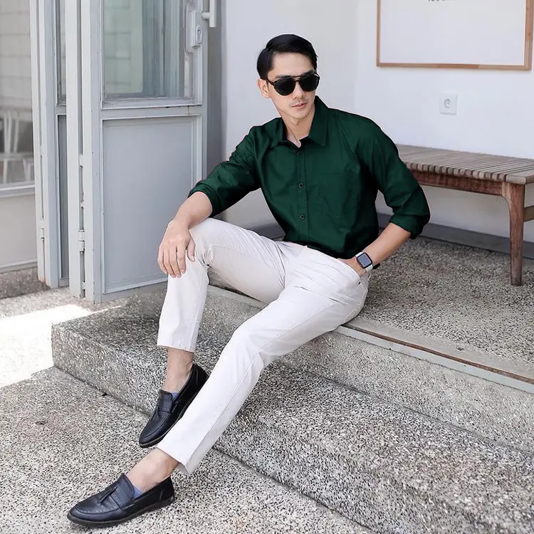 Kemeja Pria Hijau Botol Slimfit Lengan Panjang