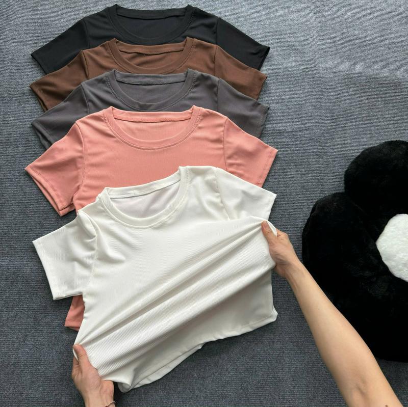 Product Introduction of Áo Thun Bigsize Nữ Tay Ngắn Cổ Tròn Tay Ngắn Chất Tăm Mềm Mịn Trơn Form Basic  - G244 Top Women 19