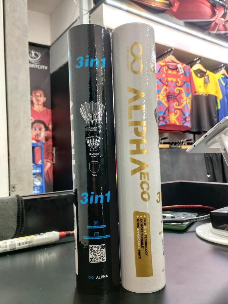 Product Introduction of Shuttlecock  Cock Badminton 3 IN 1 Nitro Gold / Alpha Black / Alpha Eco White Original 1