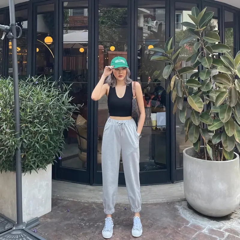 Sweatpants Jogger Cewek Santai Hangout Kekinian Viral H m Bahan Fleece Lari Training Joger Olahraga Gym Nyaman Sport Cepat Kering Nyaman Pria Wanita Uniseks 3