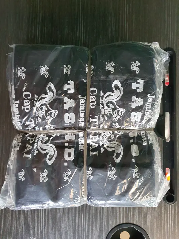 PROMO!!, PER IKAT, PLASTIK HITAM MERK POPAYE UKURAN 24 MURAH , COD , BAYAR DITEMPAT 0