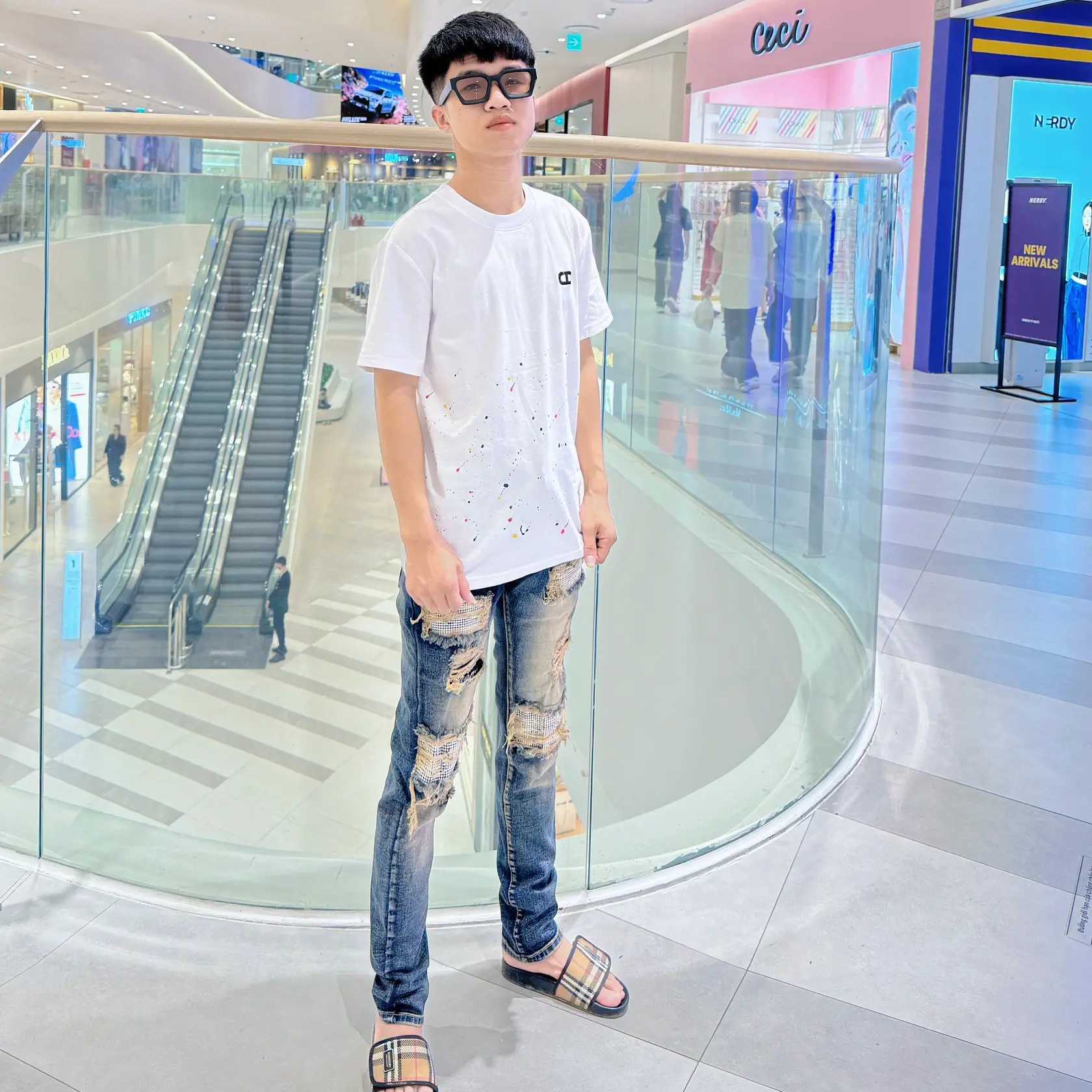 [Ảnh Tự Chụp] Quần Jean nam đính đá, vá đùi, rách gối Mã 202 Like Auth Menswear Pants có túi Denim