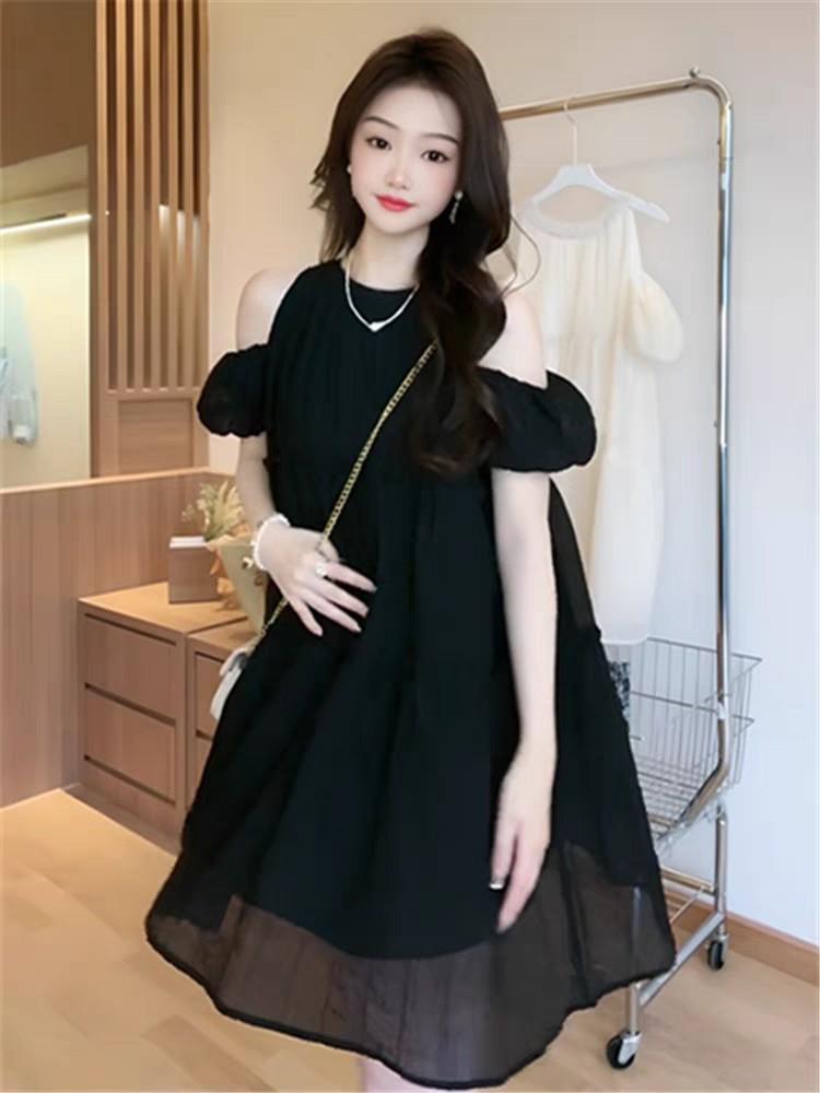 Product Introduction of Váy cổ yếm tay bồng 2 lớp mềm mịn, mặc đi cafe, đi dạo, đi du lịch,.... 3