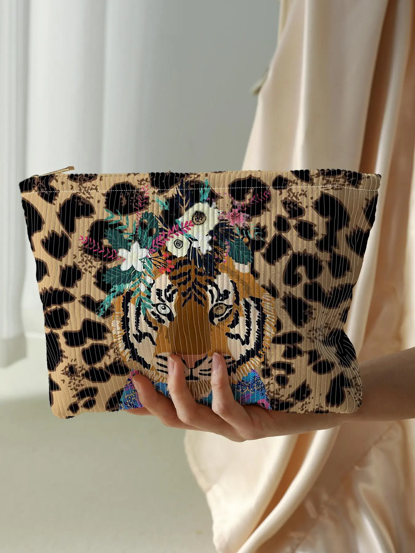 Fashion Leopard & Floral & Tiger Pattern Makeup Bag, Elegant Clutch, Casual Versatile Cosmetic Storage Bag, Travel Makeup Bags for Women & Girls for Travel Use