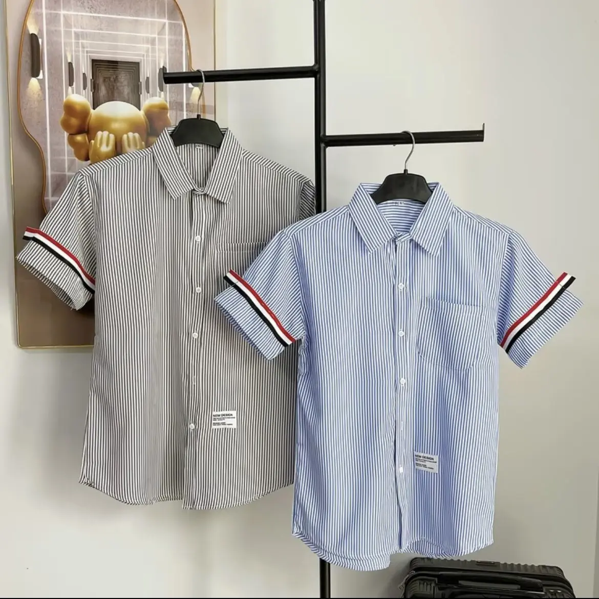 Sơ mi nam nữ tay ngắn kẻ sọc,vải lụa mềm mặc thoáng mát,phối viền dây tay áo Menswear Shirt Dài Tay Có Cổ