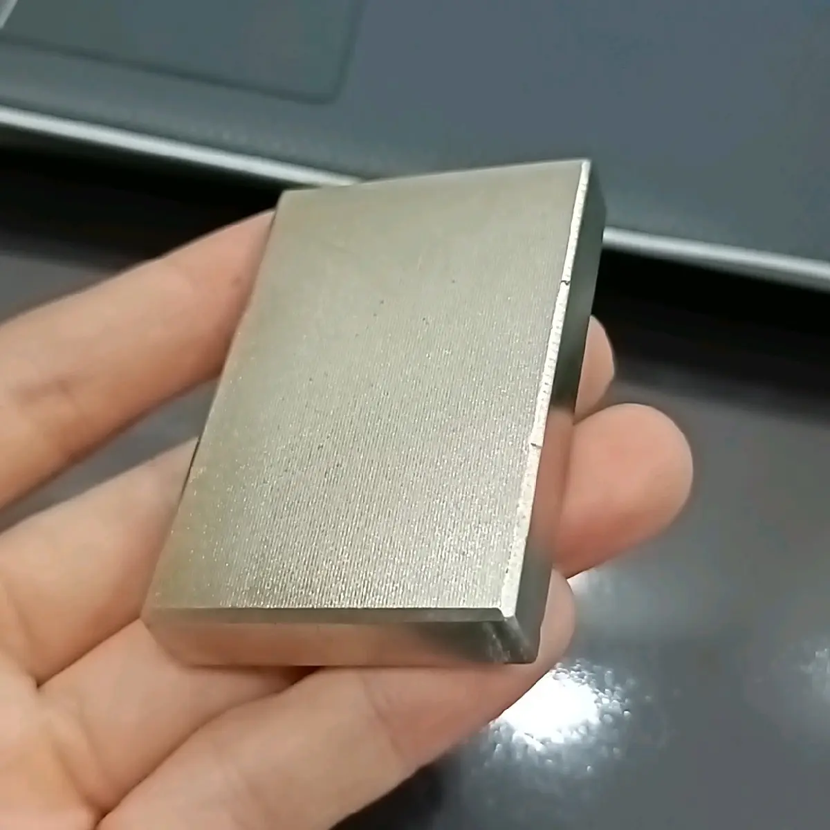 Nam châm 60x40x10mm siêu mạnh-Nam châm từ tính N35 hít sắt thử sắt siêu hiệu quả
