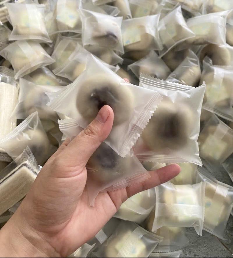 Product Introduction of Bánh Ăn Kiêng - Bánh Gạo Lứt Đậu Đỏ Thơm Ngon Ít Đường Ít Calo banh gaolut 14