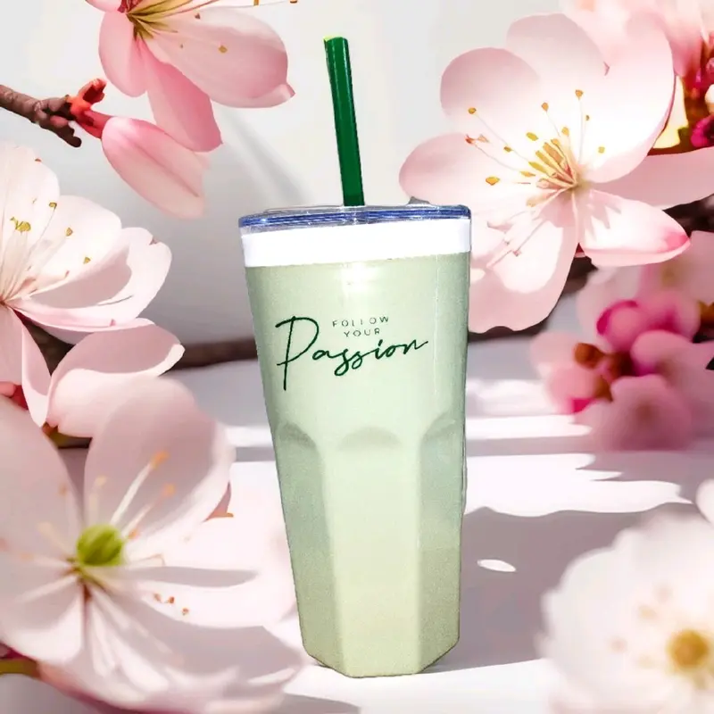 Ly giữ nhiệt được tặng kèm ống hút thể tích 600 ml 1