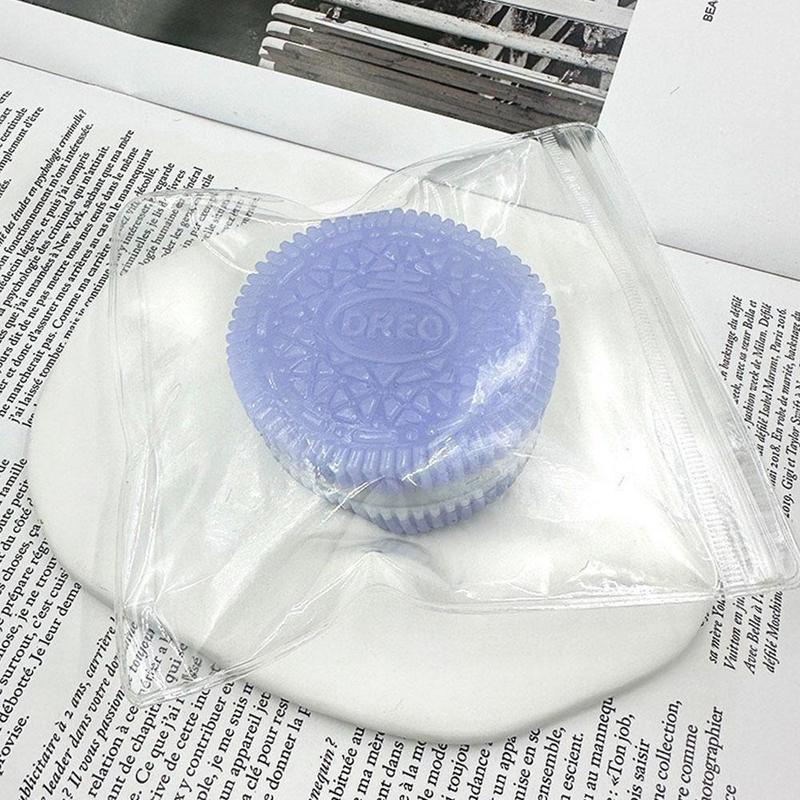 Product Introduction of Biscuit Decompression Toys Cookie Biscuit Simulation Toys Super Soft Decompression Venting Toys Handmade Silicone Toys 17