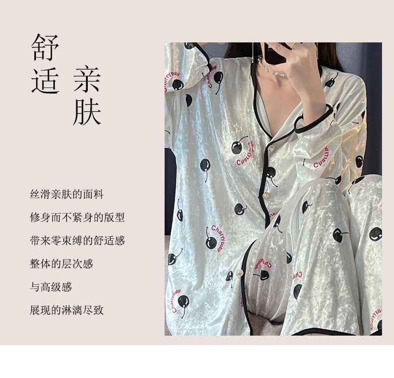 Product Introduction of Bộ Đồ Ngủ Nhung Kim Cương, Cao Cấp, Dành Cho Nữ, Bộ Đồ Mặc Nhà Dài Tay, Phong Cách Pháp Ngọt Ngào Nhung Vàng Mới, Thích Hợp Cho Mùa Xuân, Mùa Thu Và Mùa Đông 7