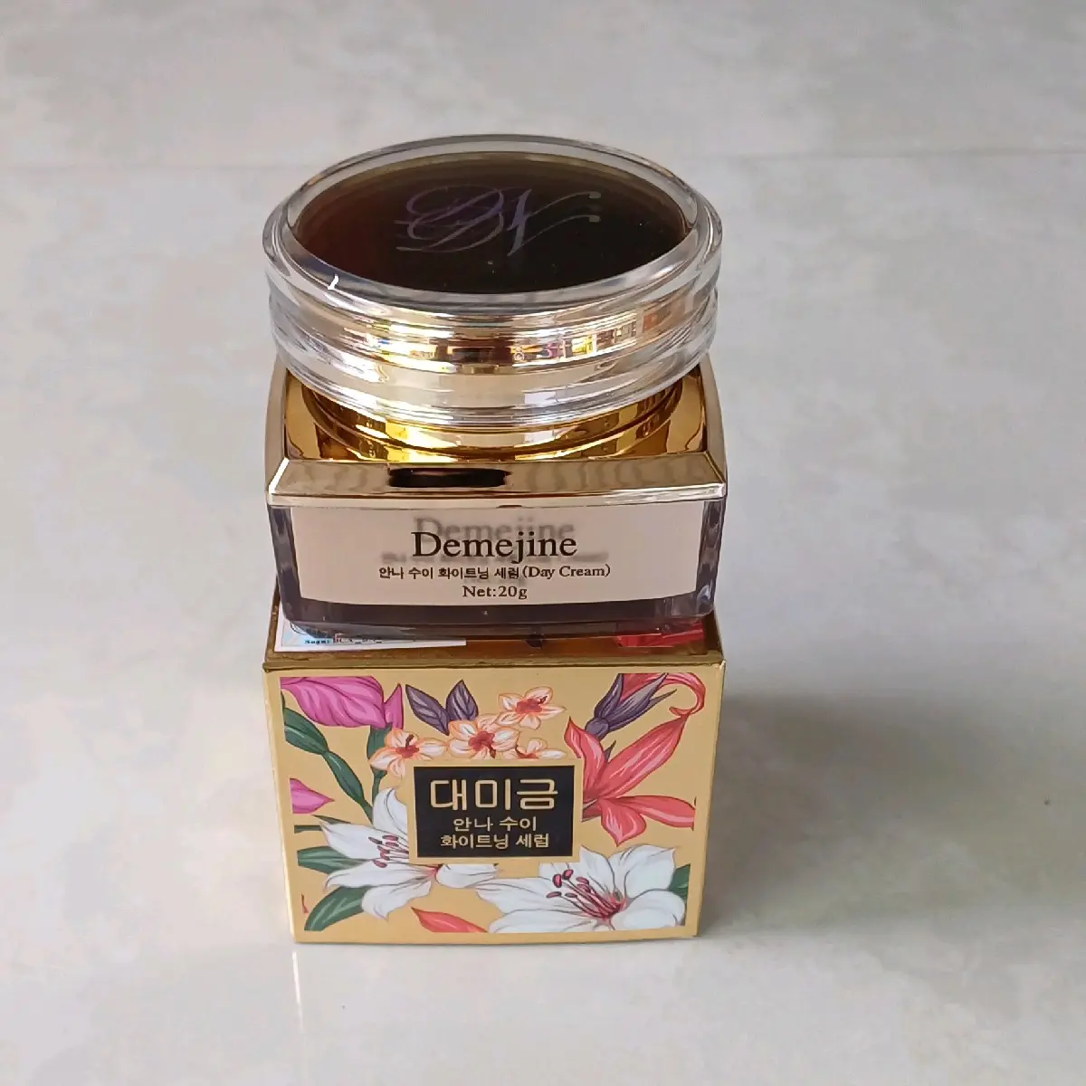 Kem Ngày Demejine Hàn Quốc 20g Không Chứa Cồn Kiểm Soát Dầu Tất Cả Các Loại Da Nữ Skincare Làm Đẹp Da Women
