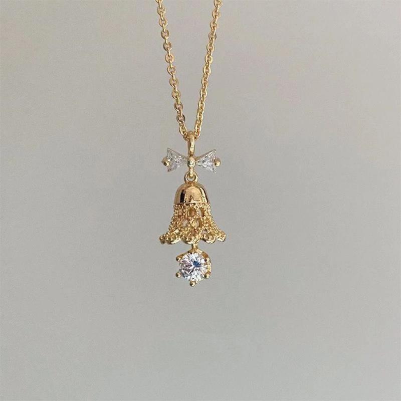 Product Introduction of Korean Style Jingling Bell Necklace, Girls' Clavicle Chain Sweet Niche Unique, Stylish and Elegant Necklace 10