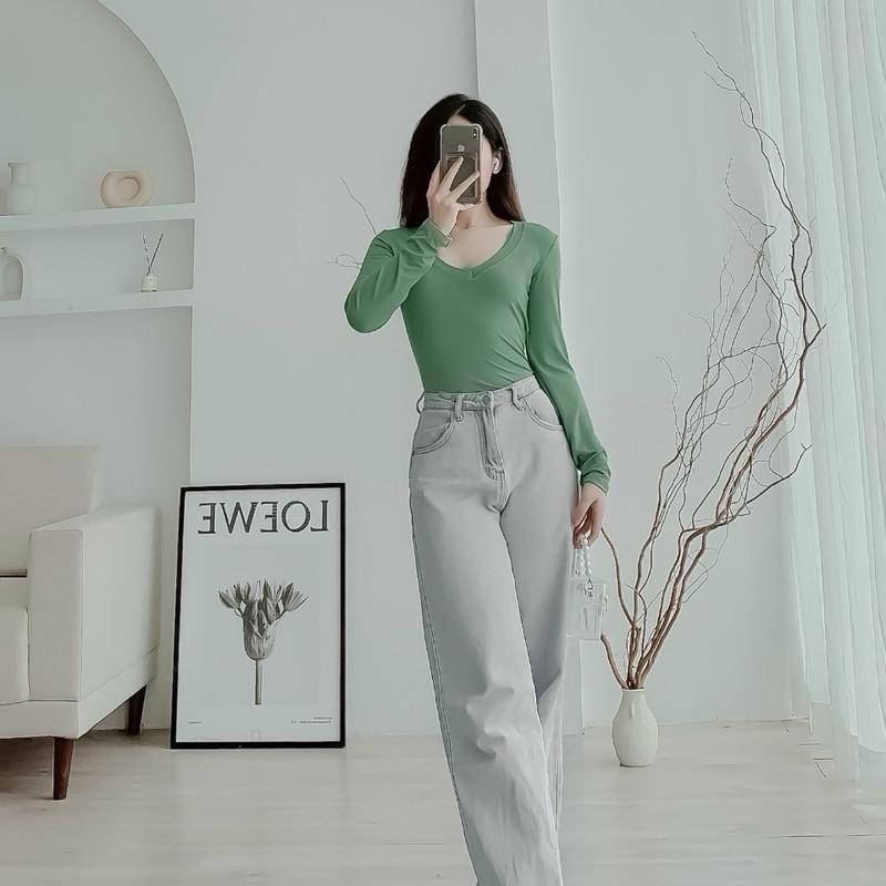 Áo thun cổ tim tay dài chất thun mịn (thun lạnh) co giãn mềm mịn ,form ôm body dáng dài tôn dáng 2
