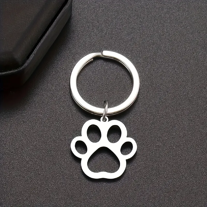 A Stainless Steel Dog Paw Print Keychain, Cartoon Dog Animal Footprint Pendant, Circular Keychain With Loop Closure, Women's Fashion Accessory, Ideal Choice For Valentine's Day Decoration 3