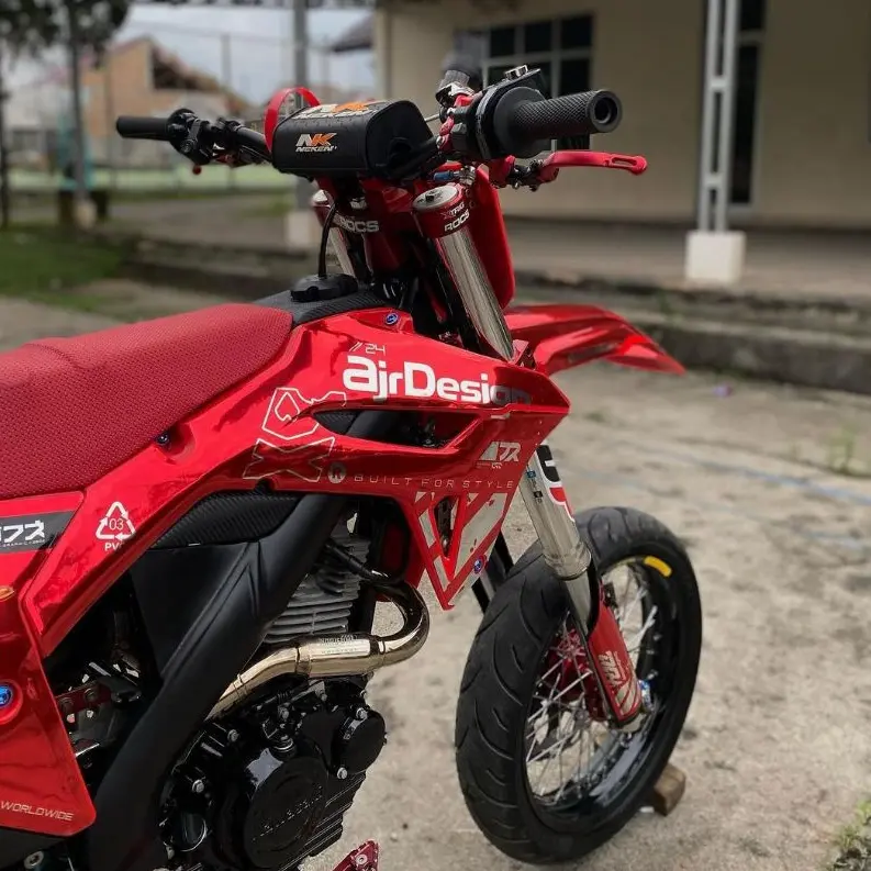 DECAL CRF 450 MERAH PUTIH BISA DI APLIKASIKAN KE GORDON CRF150L KLX DTRACKER WR 6